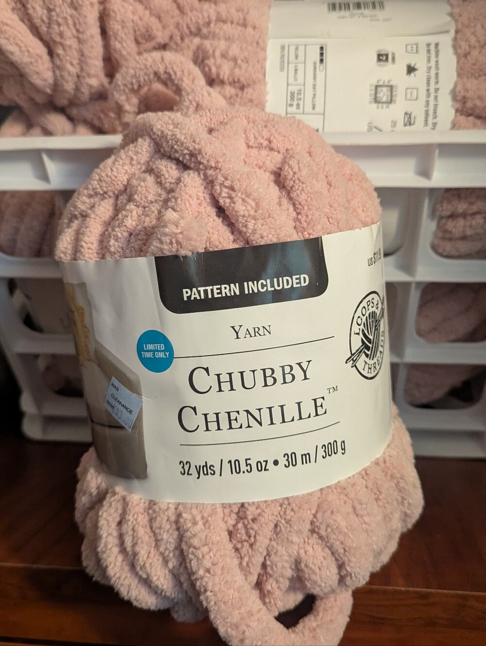 Loops & Threads Jumbo Yarn (7 Skeins) Pale Pink Blush
